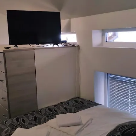 къща корона Ferienhaus Warna