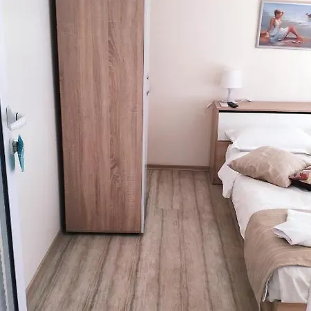 къща корона